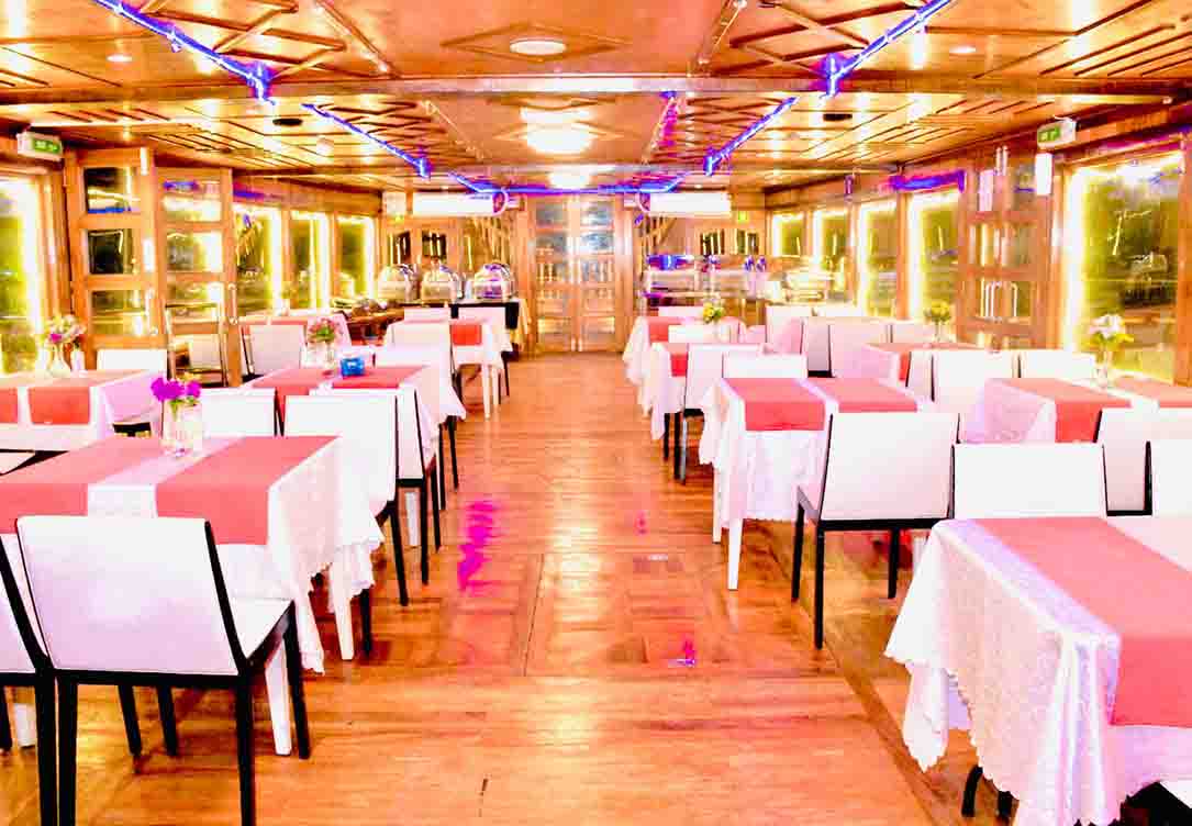 Traditional Boat Evening Cruise