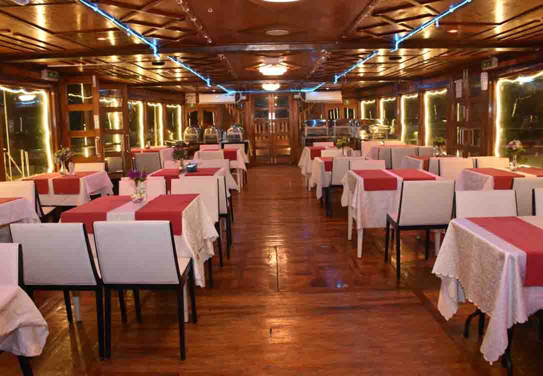 Traditional Boat Evening Cruise