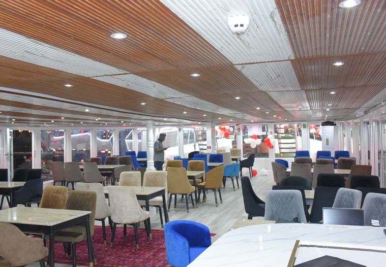 An Evening in Dhow Cruise Dubai Canal