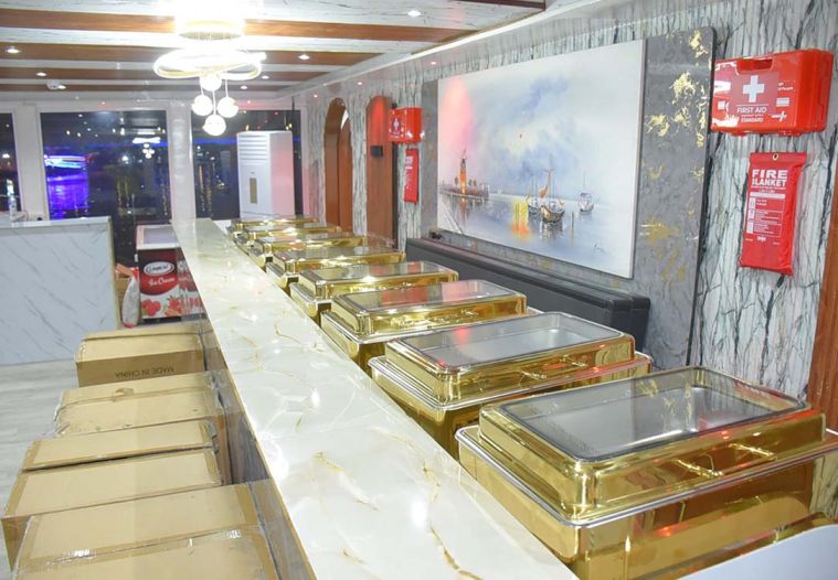 An Evening in Dhow Cruise Dubai Canal