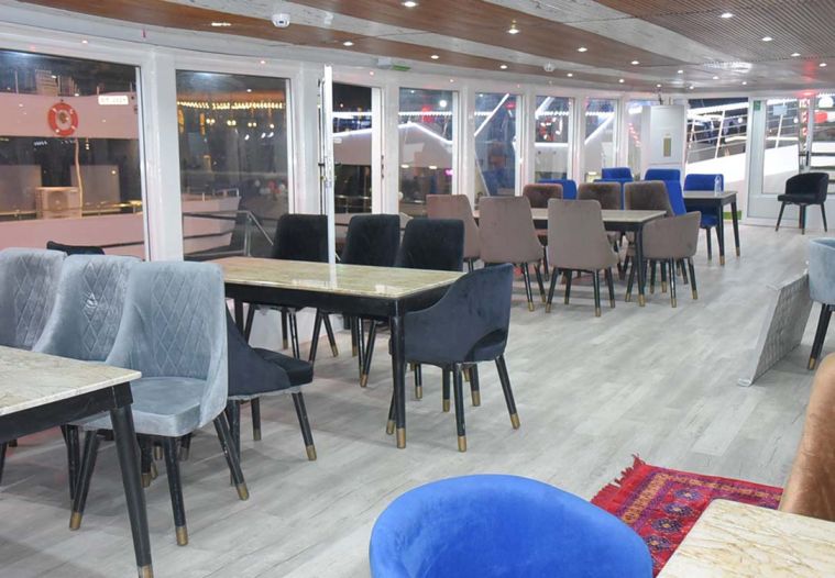 An Evening in Dhow Cruise Dubai Canal